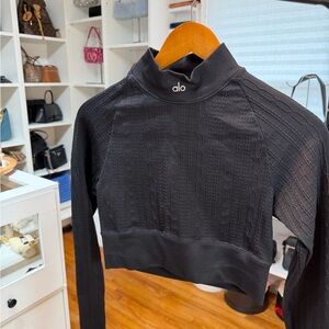 ALO Yoga Women's Black Cable Knit Sweatshirt